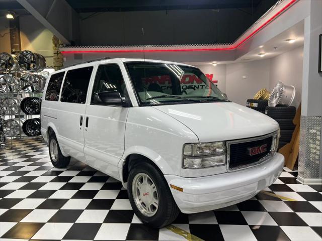 2005 GMC Safari Passenger SLE Extended for sale in Lombard, IL