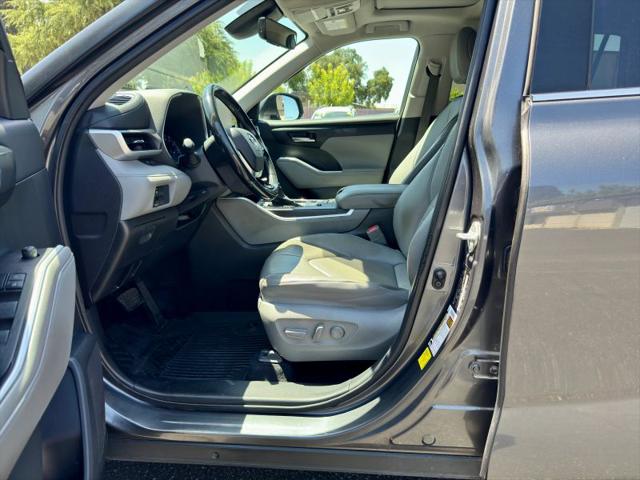 2021 Toyota Highlander Hybrid XLE