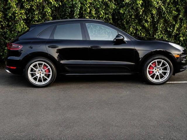 2015 Porsche Macan Turbo