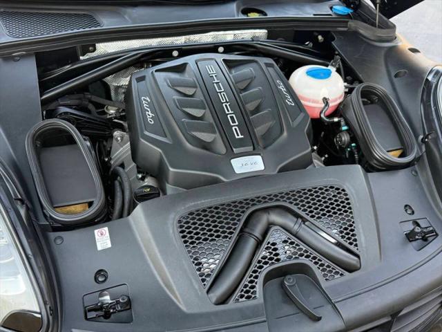 2015 Porsche Macan Turbo