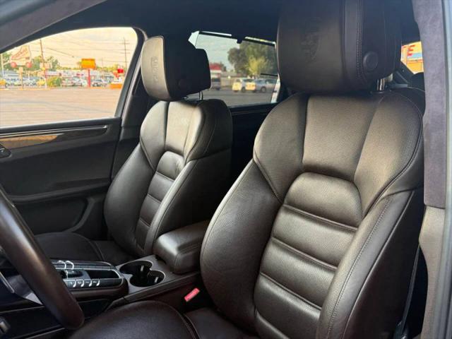 2015 Porsche Macan Turbo