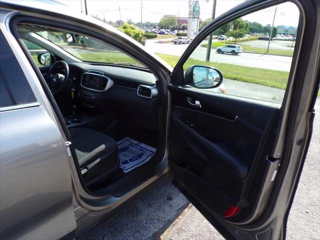 2016 Kia Sorento 2.4L LX