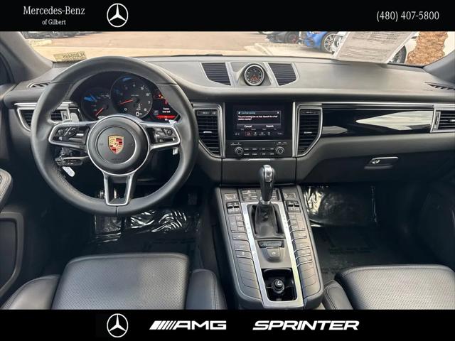 2017 Porsche Macan Macan