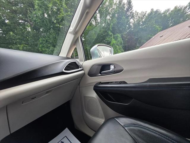 2021 Chrysler Pacifica Touring L
