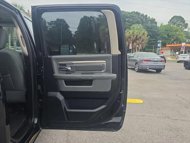 2017 Ram 1500 Big Horn Crew Cab 4x4 64 Box