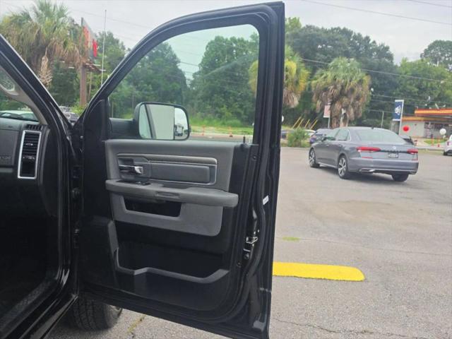 2017 Ram 1500 Big Horn Crew Cab 4x4 64 Box