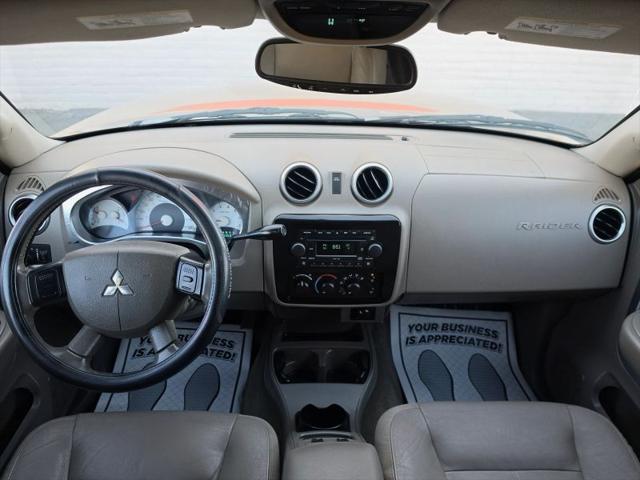 2006 Mitsubishi Raider XLS