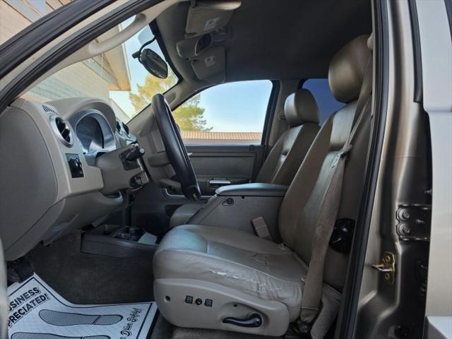 2006 Mitsubishi Raider XLS