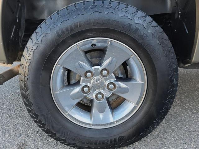 2006 Mitsubishi Raider XLS