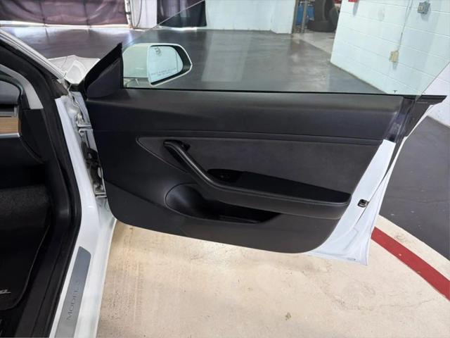 2019 Tesla Model 3 Mid Range
