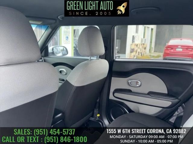 2016 Kia Soul Base