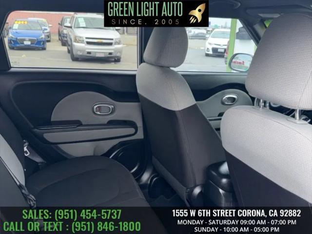 2016 Kia Soul Base