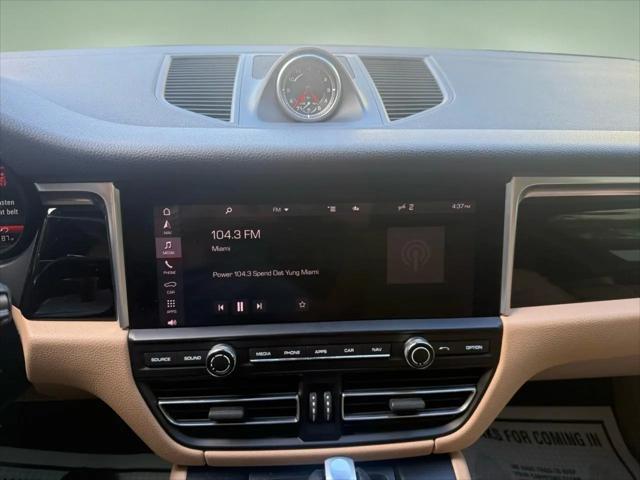 2020 Porsche Macan Macan
