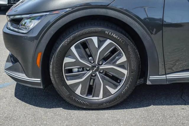 2023 Kia EV6 Light
