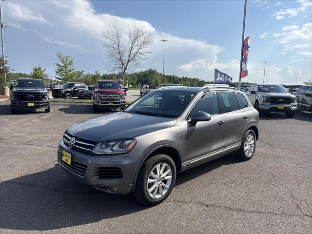 2014 Volkswagen Touareg 3.6L Sport for sale in Duluth, MN