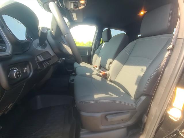 2026 Ram 2500 Black Express Crew Cab 4x4 64 Box
