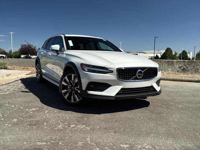 2026 Volvo V60 Cross Country Ultra, B5 AWD Gas (mild hybrid) for sale in Reno , NV