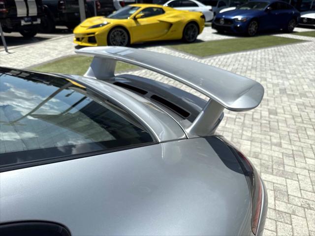 2004 Porsche 911 Carrera