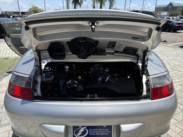 2004 Porsche 911 Carrera