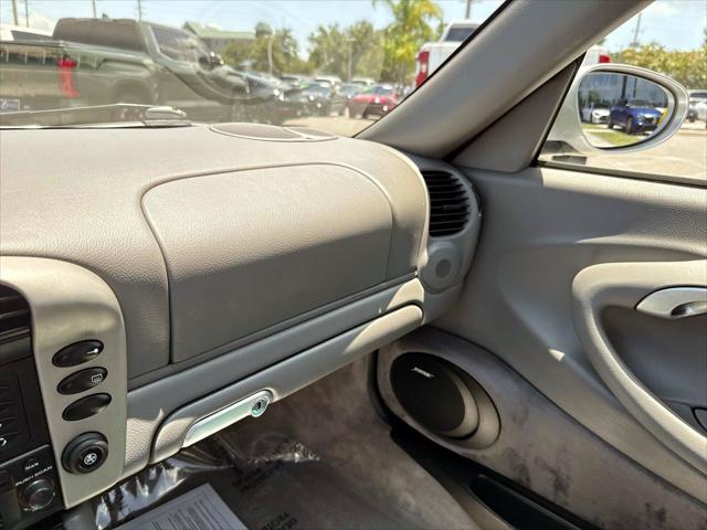 2004 Porsche 911 Carrera