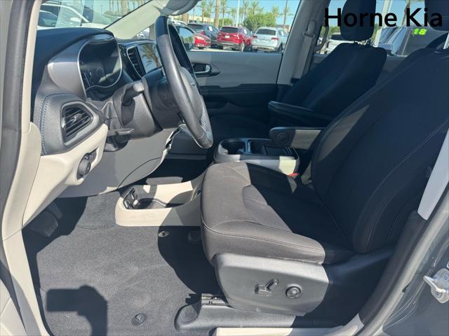 2021 Chrysler Pacifica Touring AWD