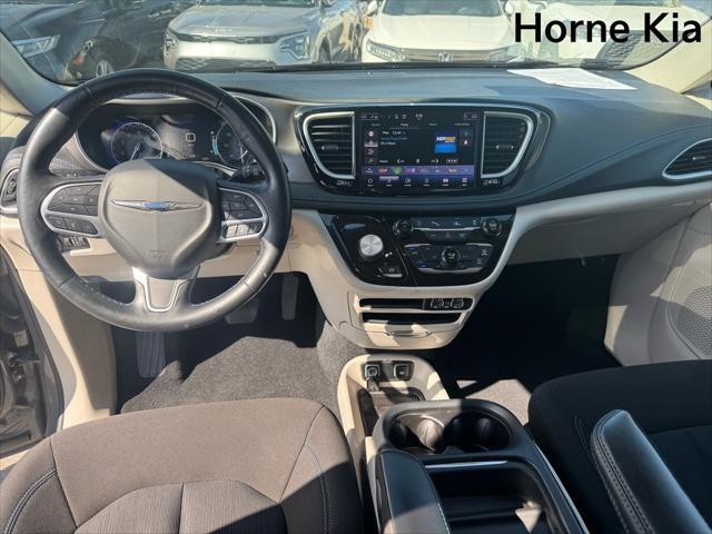 2021 Chrysler Pacifica Touring AWD