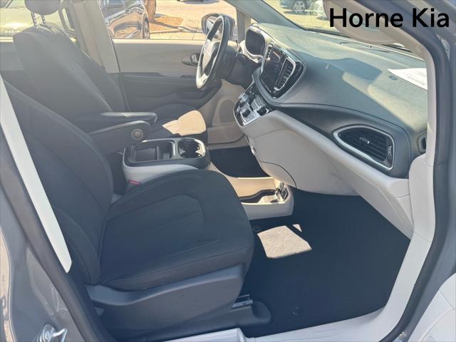 2021 Chrysler Pacifica Touring AWD