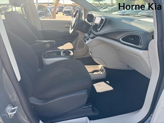2021 Chrysler Pacifica Touring AWD