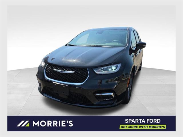 2024 Chrysler Pacifica Hybrid Select for sale in Sparta, WI