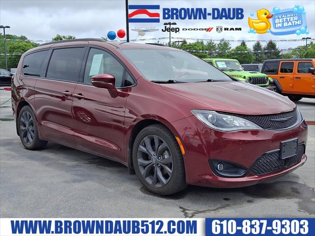 2020 Chrysler Pacifica 35th Anniversary Limited for sale in Bath, PA