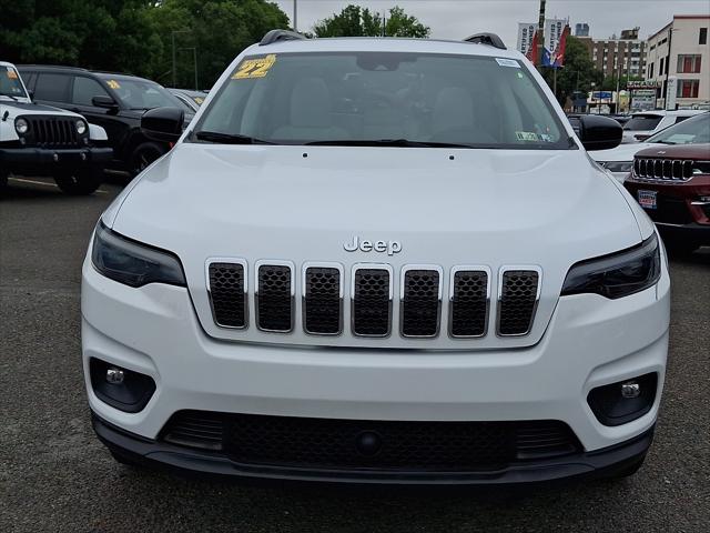 2022 Jeep Cherokee Latitude Lux 4x4 2022 Jeep Cherokee Latitude Lux 4x4