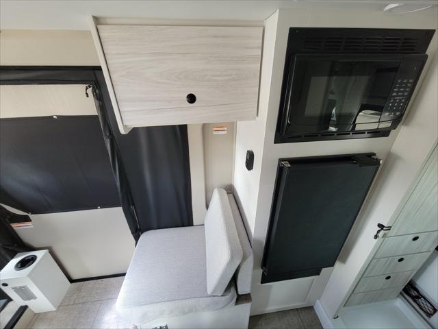 2025 Ram ProMaster Cargo Van SLT+  High Roof 136 WB