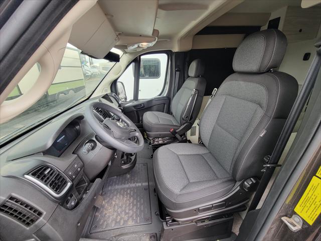 2025 Ram ProMaster Cargo Van SLT+  High Roof 136 WB