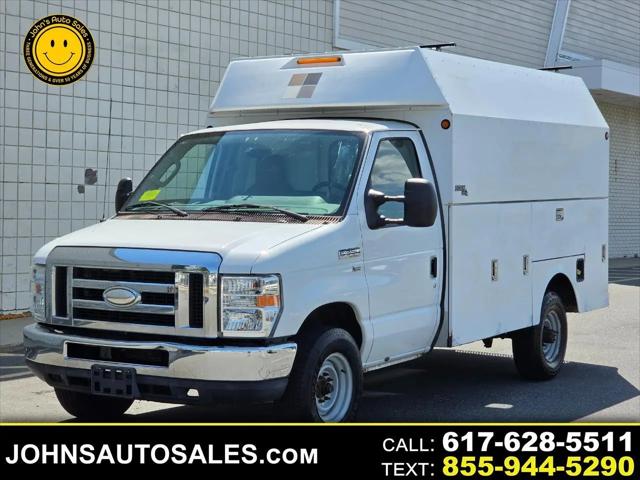 2014 Ford E-350 Cutaway E-350 Super Duty 138"" SRW for sale in Somerville, MA