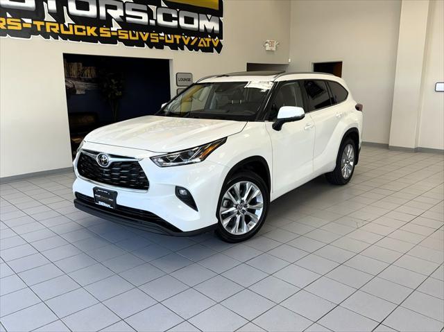2021 Toyota Highlander Limited for sale in Union Grove, WI