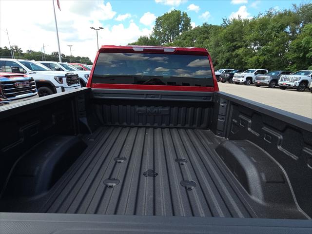 2026 GMC Sierra 2500HD Crew Cab, Standard Bed, SLT, 4WD