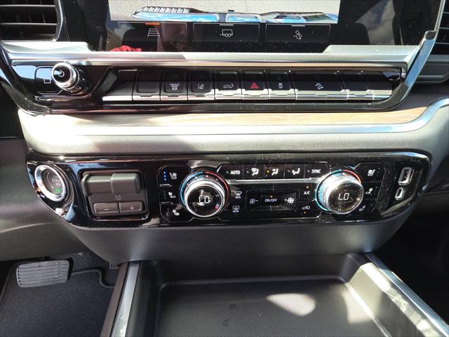 2026 GMC Sierra 2500HD Crew Cab, Standard Bed, SLT, 4WD