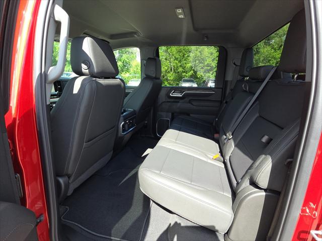 2026 GMC Sierra 2500HD Crew Cab, Standard Bed, SLT, 4WD