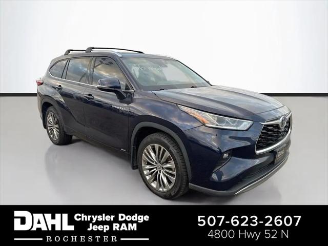 2021 Toyota Highlander Hybrid Platinum for sale in Rochester, MN