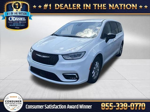 2024 Chrysler Pacifica Touring L for sale in Fort Wayne, IN