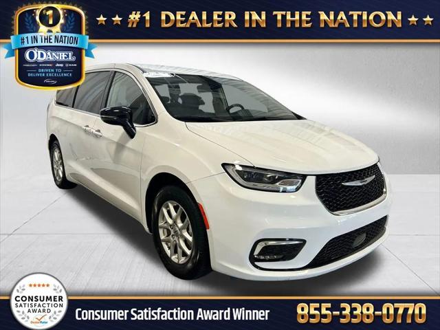 2024 Chrysler Pacifica Touring L for sale in Fort Wayne, IN