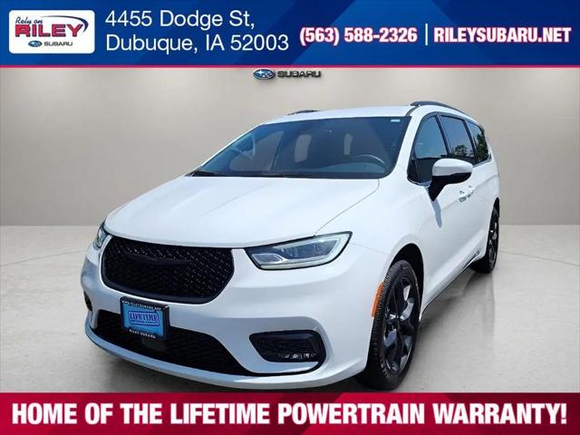 2023 Chrysler Pacifica Touring L AWD for sale in Dubuque, IA