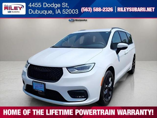 2023 Chrysler Pacifica Touring L AWD for sale in Dubuque, IA
