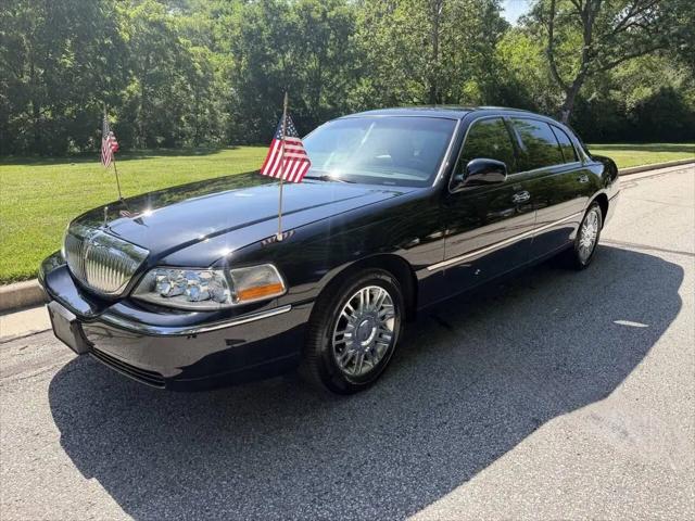 2006 Lincoln Town Car Signature L for sale in West Allis, WI