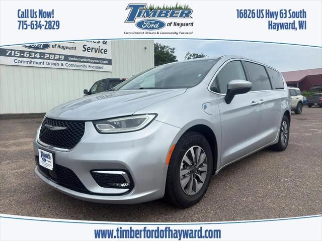 2023 Chrysler Pacifica Hybrid Touring L for sale in Hayward, WI