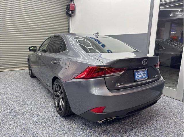 2017 Lexus IS 200t Base 4dr Sedan