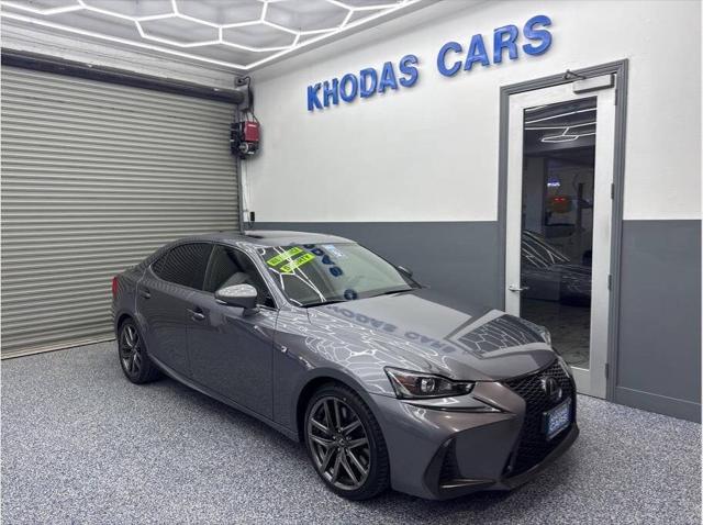 2017 Lexus IS 200t Base 4dr Sedan