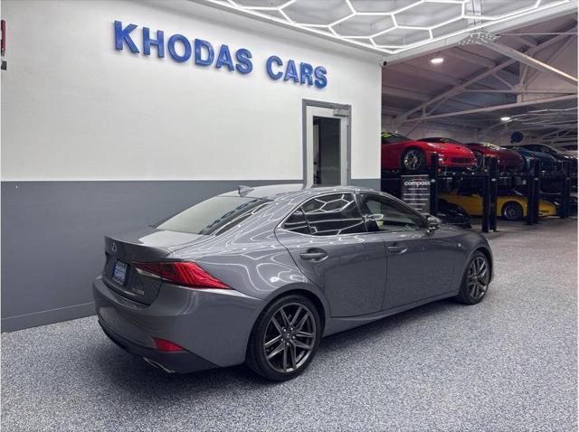 2017 Lexus IS 200t Base 4dr Sedan