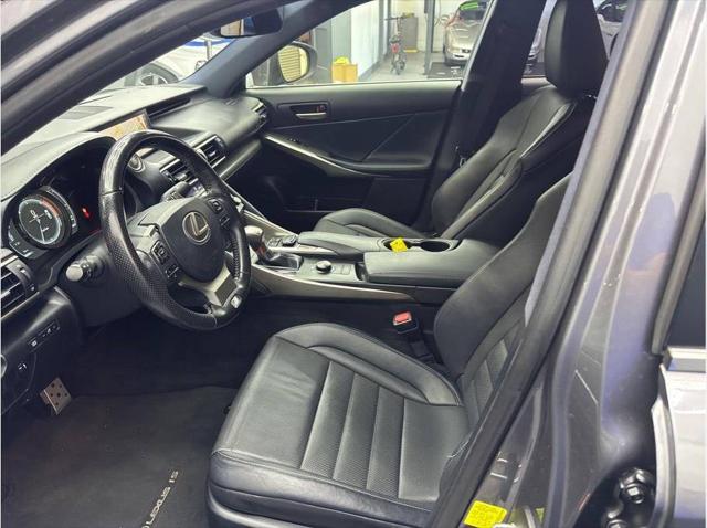 2017 Lexus IS 200t Base 4dr Sedan