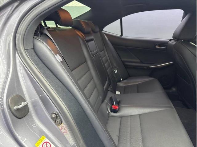 2017 Lexus IS 200t Base 4dr Sedan